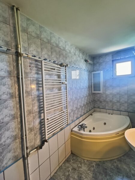 Trei camere, utilat, etaj 7, Antiaeriana Sos Alexandriei disponibil imediat